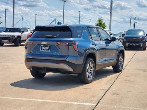 New 2026 Chevrolet Equinox LT w/ Safety and Technology Package FWD image 7