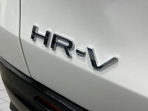 New 2026 Honda HR-V EX-L image 6