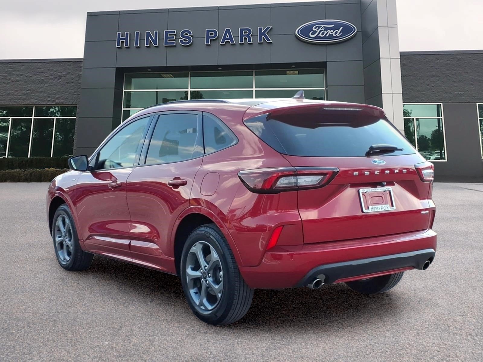 Used 2024 Ford Escape ST-Line AWD/4WD image 5