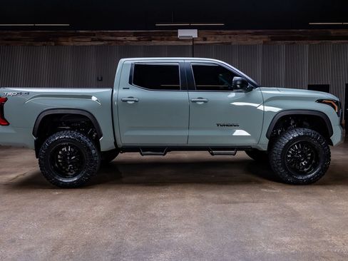Used 2025 Toyota Tundra SR5 w/ TRD Off-Road Package AWD/4WD image 11