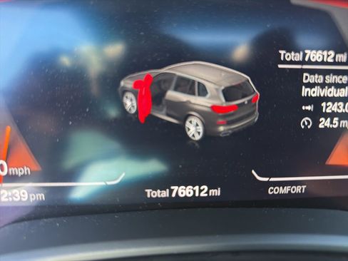 Used 2023 BMW X5 xDrive40i w/ M Sport Package image 8