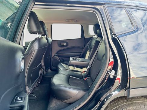 Used 2020 Jeep Compass Latitude AWD/4WD image 22