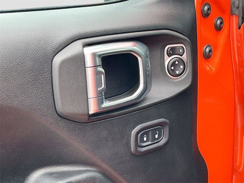 Certified 2018 Jeep Wrangler Unlimited Sport S image 17