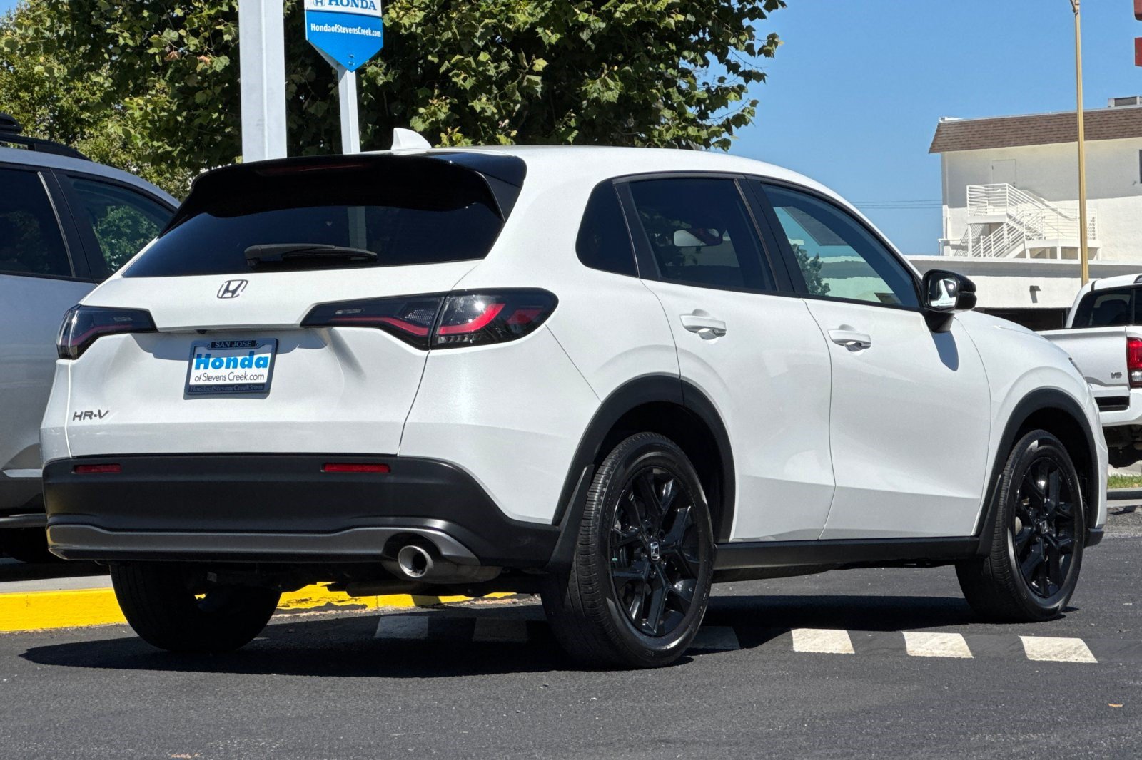 Used 2023 Honda HR-V Sport image 9