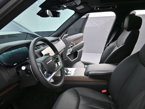 Used 2025 Land Rover Range Rover SE AWD/4WD image 26