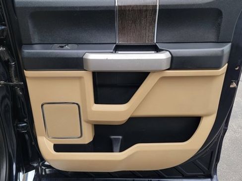 Used 2021 Ford F250 Lariat w/ Lariat Ultimate Package image 54