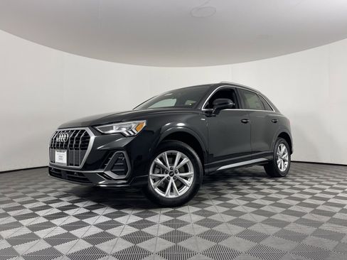 New 2025 Audi Q3 2.0T Premium image 2