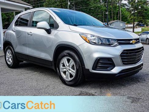 Used 2020 Chevrolet Trax LS w/ Tint and Cruise Package image 8