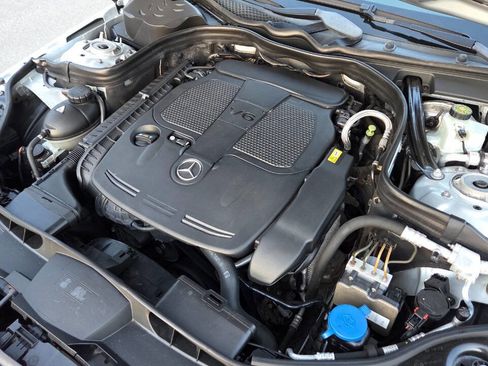 Used 2014 Mercedes-Benz E 350 4MATIC Sedan image 48