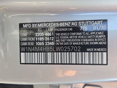 Used 2020 Mercedes-Benz GLB 250 4MATIC image 25