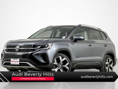 Used 2022 Volkswagen Taos SEL w/ Panoramic Sunroof Package