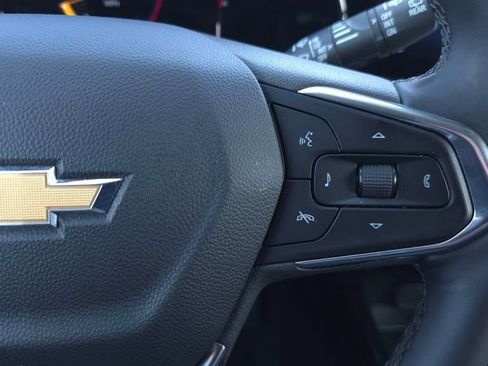 Used 2025 Chevrolet Trax LT w/ LT Convenience Package image 27