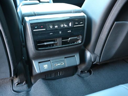 Used 2023 Acura MDX SH-AWD w/ Technology Package image 20