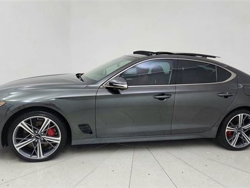 Used 2025 Genesis G70 3.3T Advanced w/ Sport Prestige Package image 3