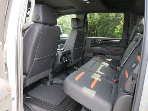 New 2025 GMC Sierra 2500 AT4 w/ AT4 Premium Plus Package image 13