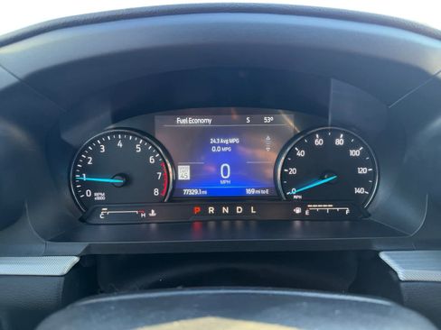 Used 2022 Ford Explorer XLT w/ Equipment Group 202A image 14