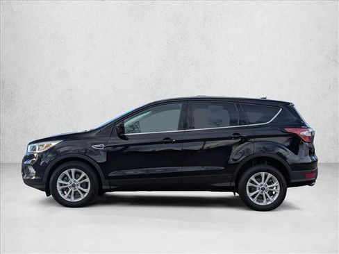 Used 2017 Ford Escape SE image 9