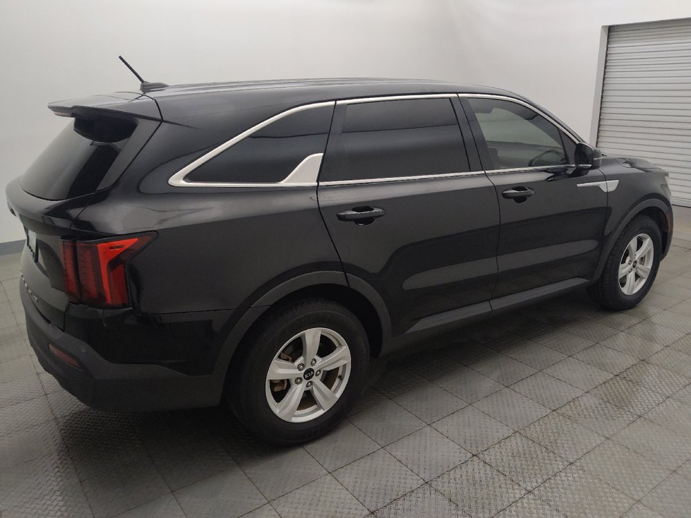 Used 2021 Kia Sorento LX FWD image 10