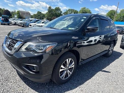 Used 2018 Nissan Pathfinder SL AWD/4WD image 2