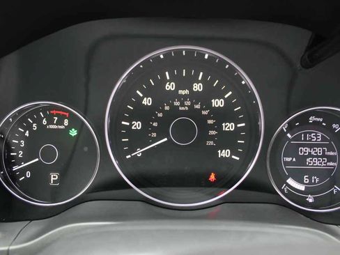 Used 2018 Honda HR-V LX image 14