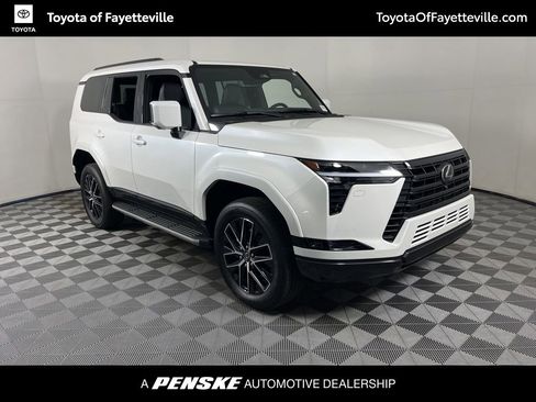 Used 2026 Lexus GX 550 w/ Cold Area Package image 18