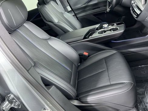 Used 2026 Cadillac Lyriq Sport AWD/4WD image 28