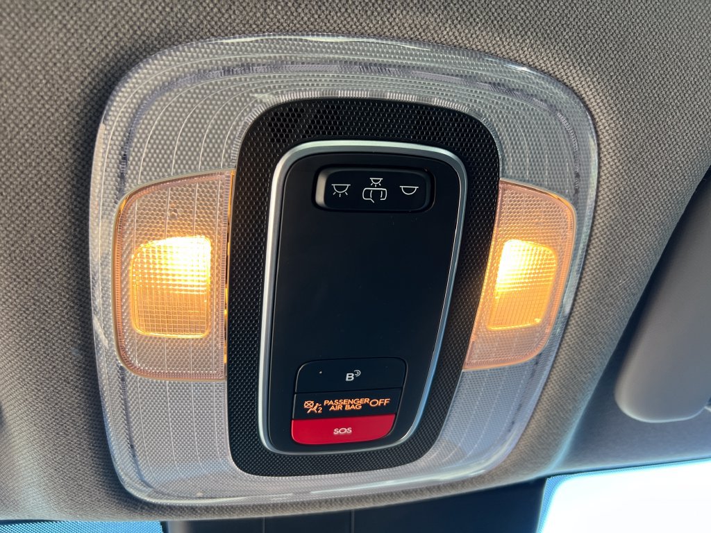 Used 2024 Hyundai Elantra SEL FWD image 21
