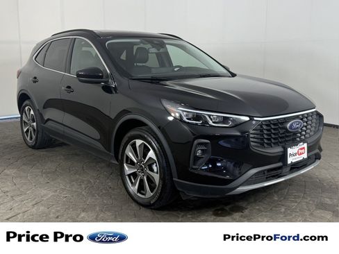 Certified 2025 Ford Escape Platinum AWD/4WD image 1