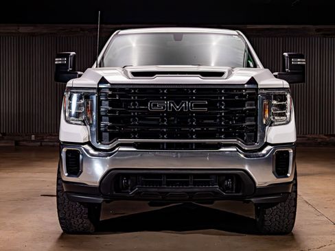 Used 2020 GMC Sierra 2500 4x4 Crew Cab w/ Convenience Package image 2