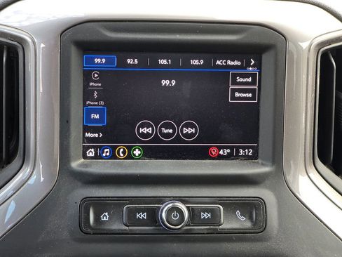 Certified 2023 Chevrolet Silverado 1500 Custom image 5