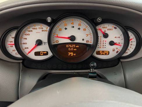 Used 2003 Porsche 911 Cabriolet image 62