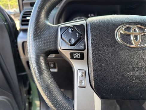 Used 2022 Toyota 4Runner Limited AWD/4WD image 15