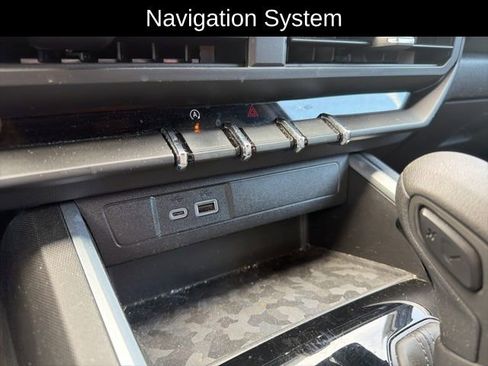 Used 2024 Chevrolet Colorado W/T w/ Safety Package image 14