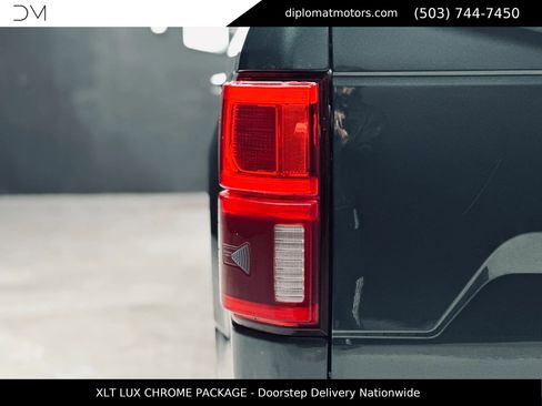 Used 2018 Ford F150 XLT w/ Equipment Group 302A Luxury image 15