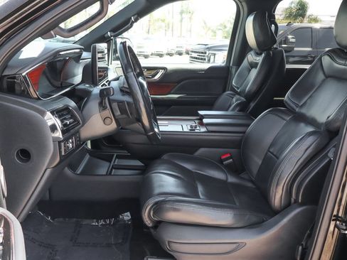 Used 2022 Lincoln Navigator L 4WD image 21
