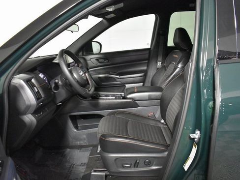 Certified 2024 Nissan Pathfinder Rock Creek image 11