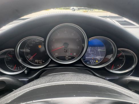 Used 2010 Porsche Panamera S RWD image 3