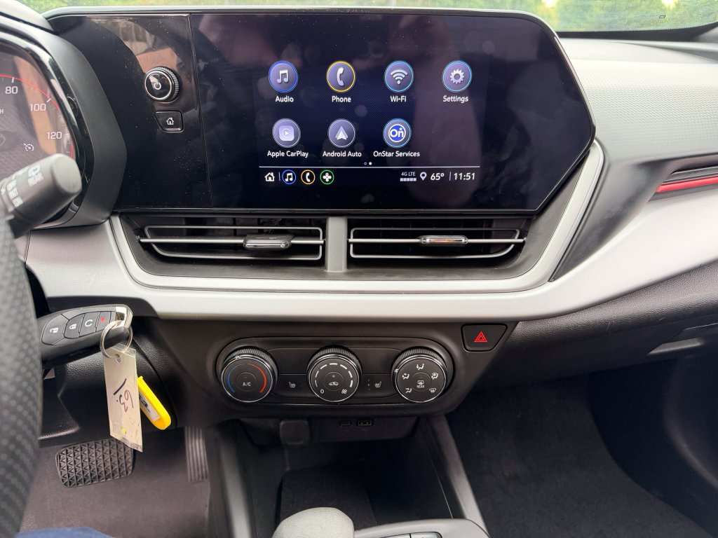 Used 2024 Chevrolet Trax RS w/ Driver Confidence Package FWD image 14