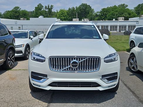 Used 2021 Volvo XC90 T6 Inscription w/ Protection Package AWD/4WD image 2
