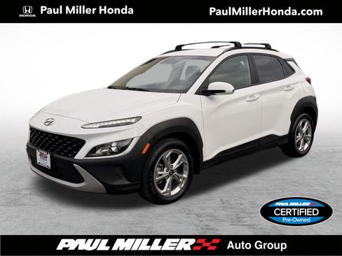 Used 2023 Hyundai Kona SEL AWD/4WD image 1