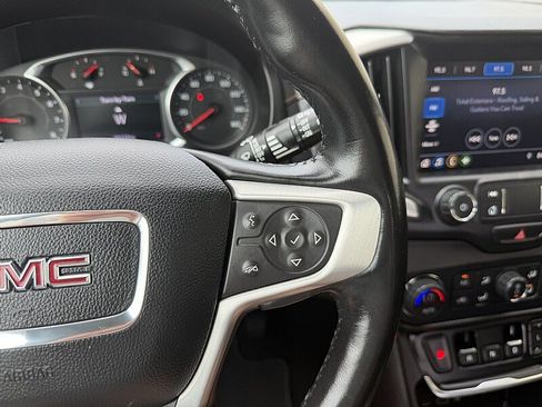 Used 2019 GMC Terrain SLT w/ Preferred Package FWD image 16
