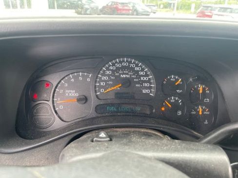 Used 2005 Chevrolet Tahoe LS w/ Preferred Equipment Group AWD/4WD image 11