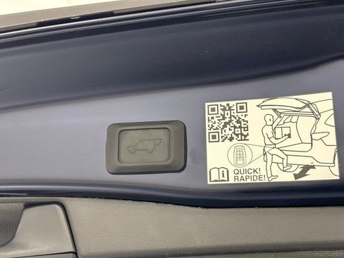 Certified 2025 Toyota RAV4 Limited w/ Advanced Technology Package image 32