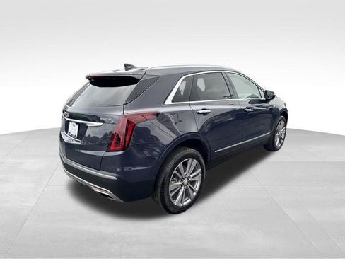 Used 2025 Cadillac XT5 Premium Luxury AWD/4WD image 4