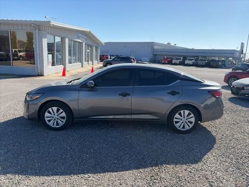 Used 2025 Nissan Sentra S image 3