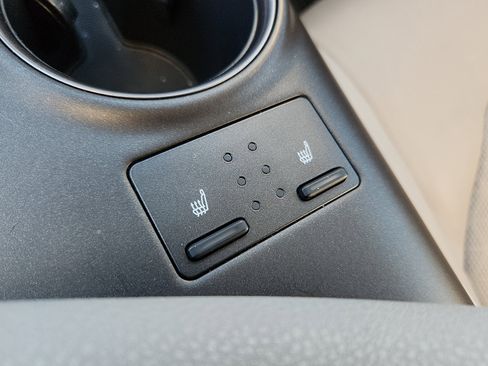 Used 2023 Toyota Camry XSE image 19