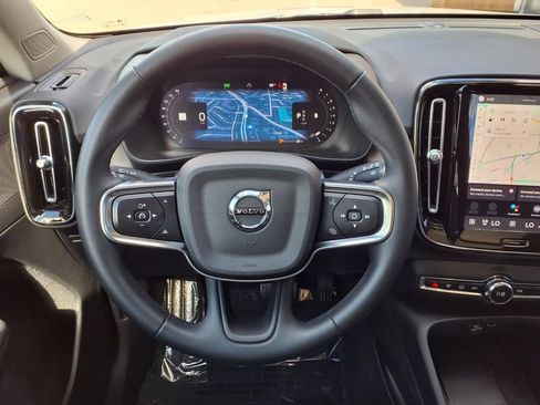 Used 2023 Volvo XC40 B5 Plus w/ Driver Assist Package AWD/4WD image 13