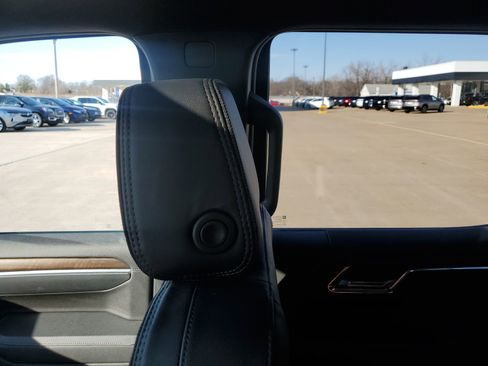 Used 2025 Chevrolet Silverado 1500 High Country w/ High Country Premium Package image 12