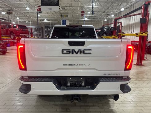 Used 2025 GMC Sierra 2500 Denali Ultimate AWD/4WD image 45