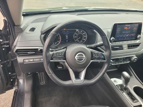 Used 2019 Nissan Altima 2.5 SV FWD image 30